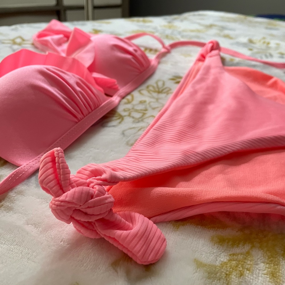 New Salmon Colored Bikini - Picture 3 of 11